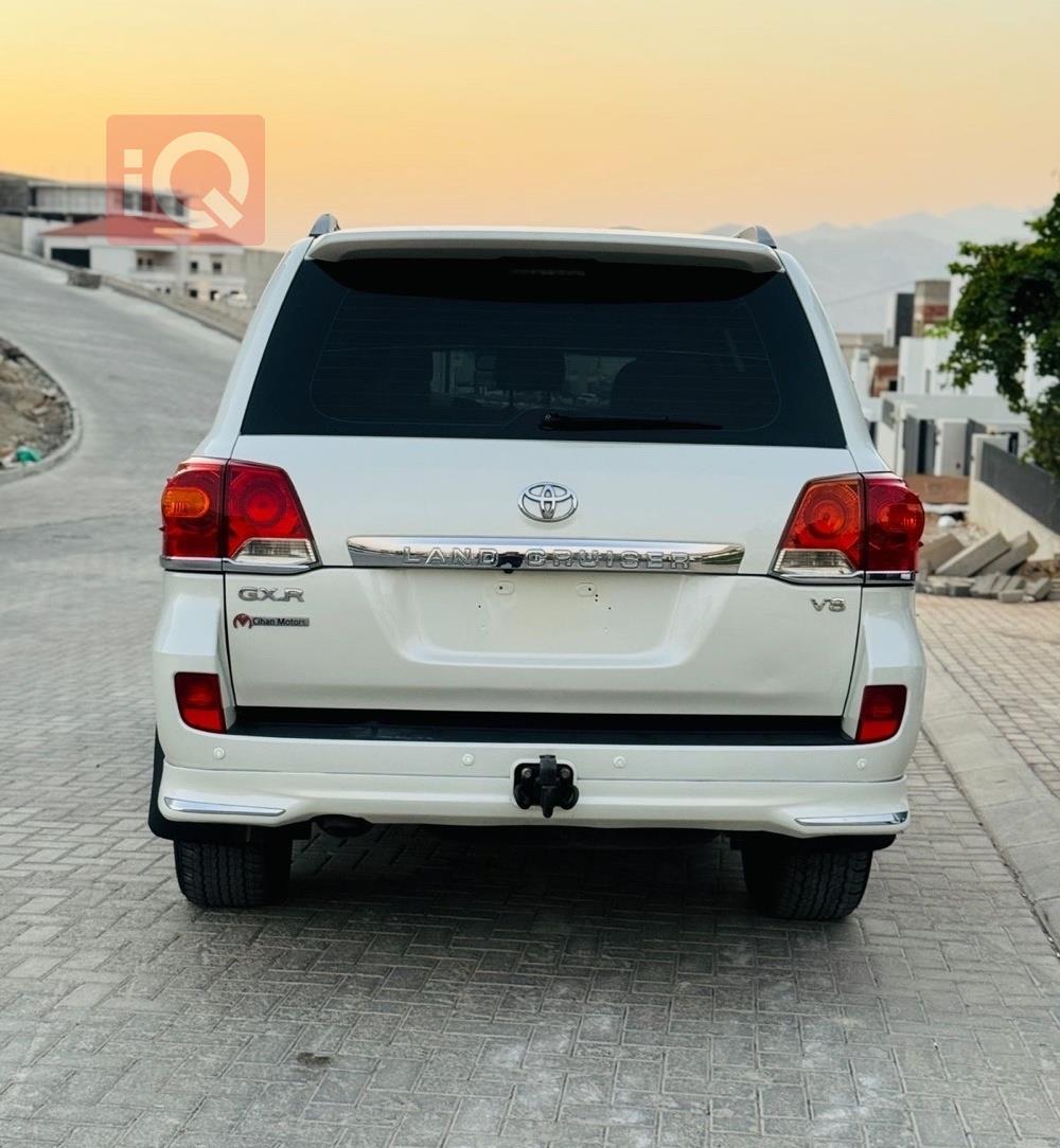 تويوتا لاندكروزر